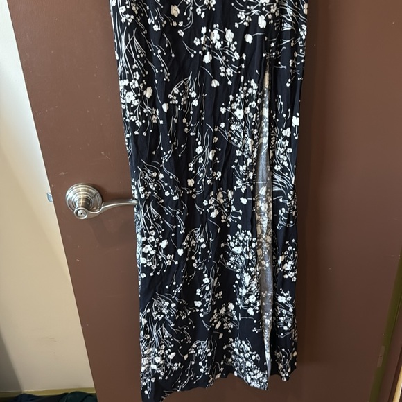 Reformation Black & White Floral Maxi Slip Dress - Picture 4 of 7